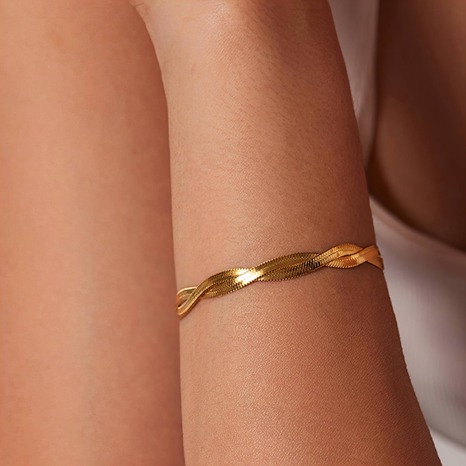 Vesper Twist Bracelet