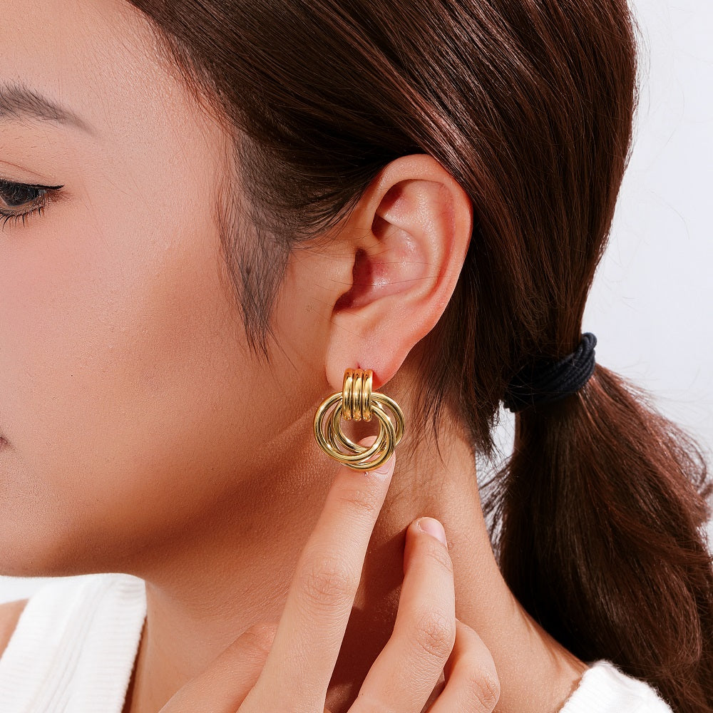 Oriane Loop Earrings