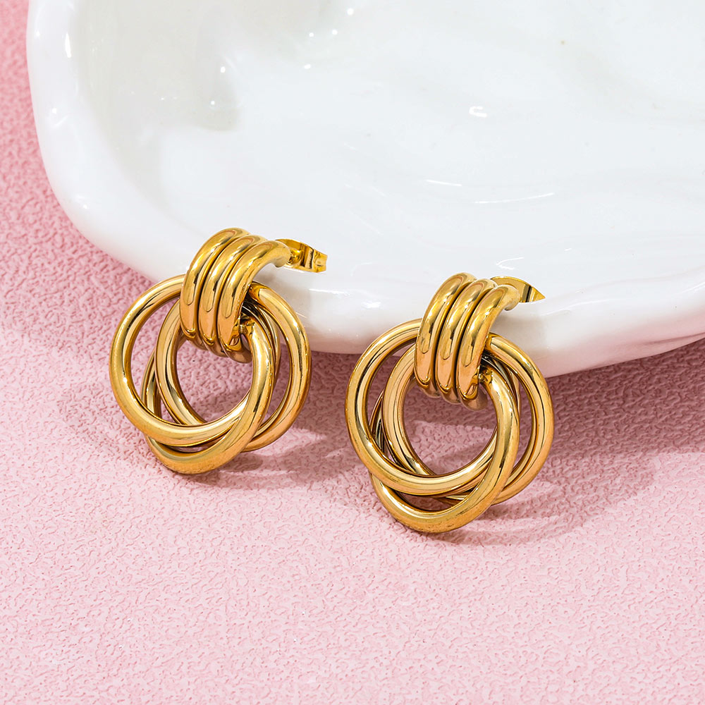 Oriane Loop Earrings