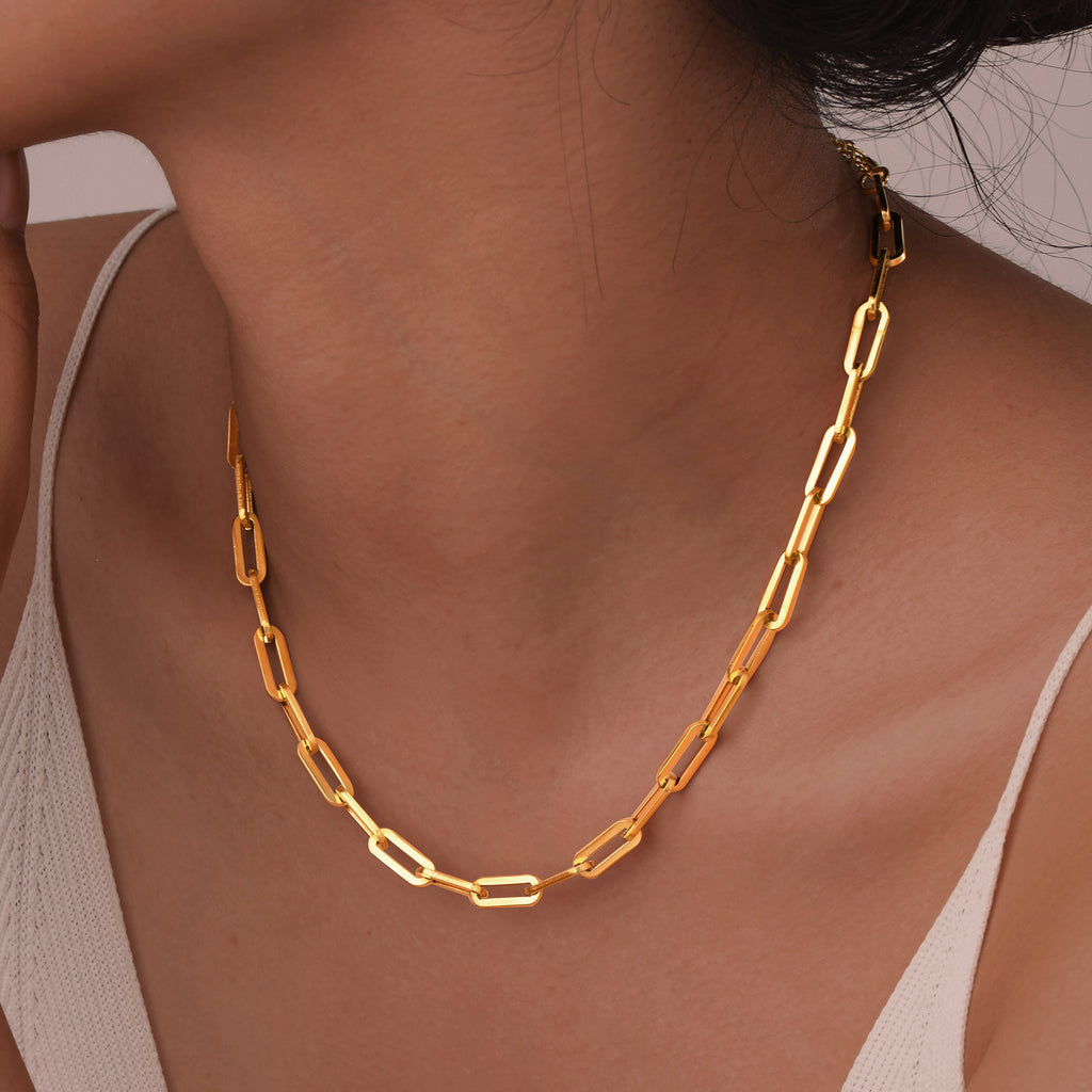 Sira Bold Link Chain Necklace